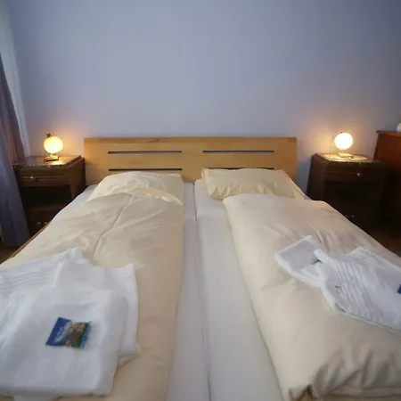 Apartment Traumstrasse *